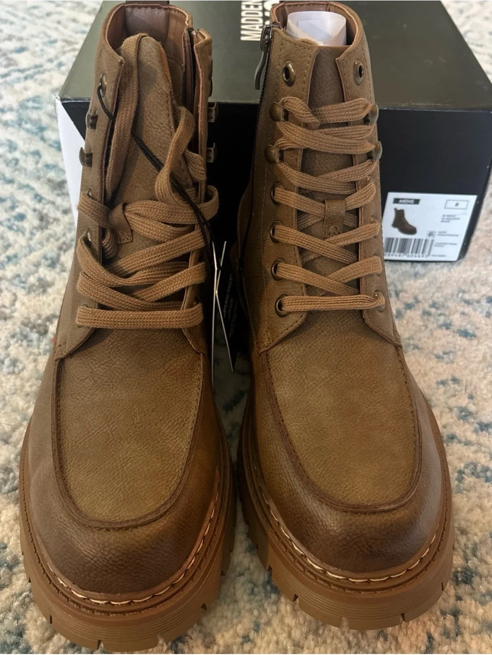 Madden Nyc durable tan